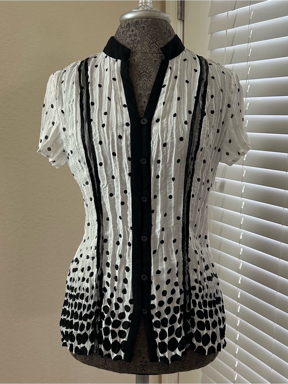 NY Collection Black and White Polka Dot Button-Down Blouse